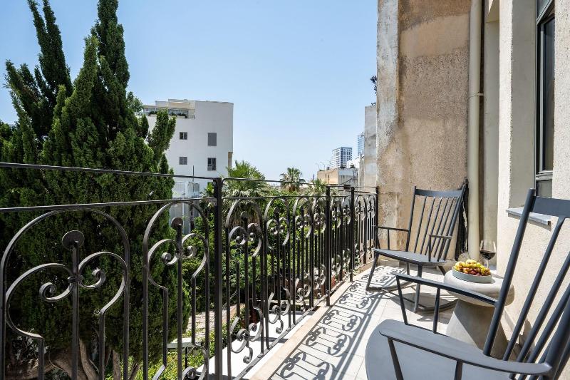 Assemblage boutique hotel image