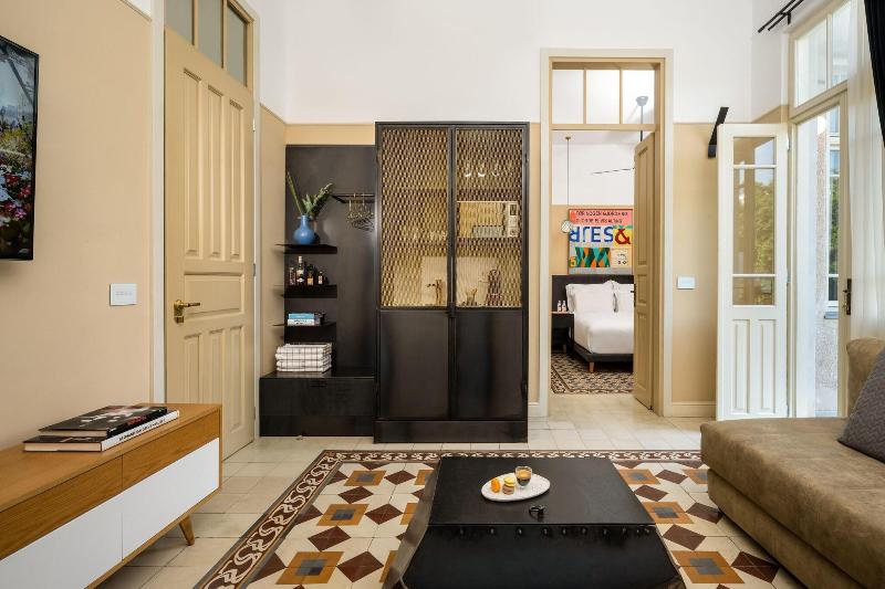 Assemblage boutique hotel image