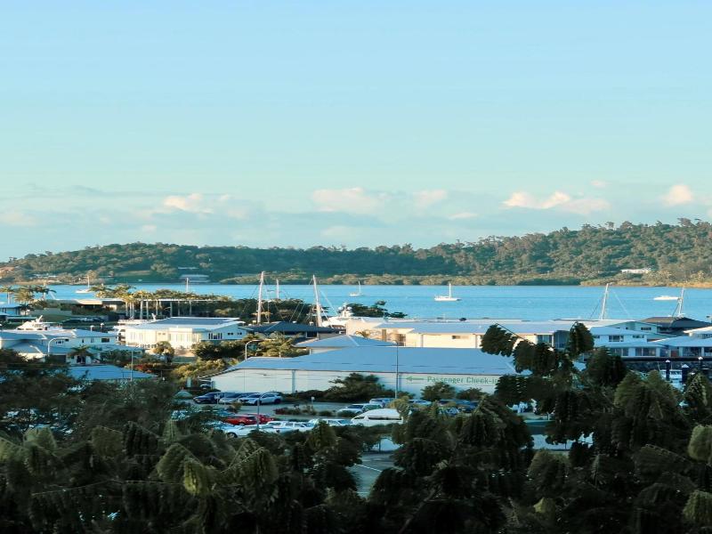 Coral Sea Vista Apartments image