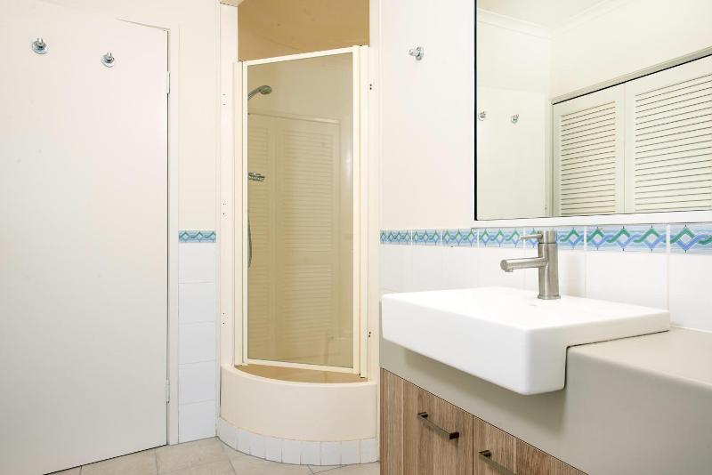 Coral Sea Vista Apartments image