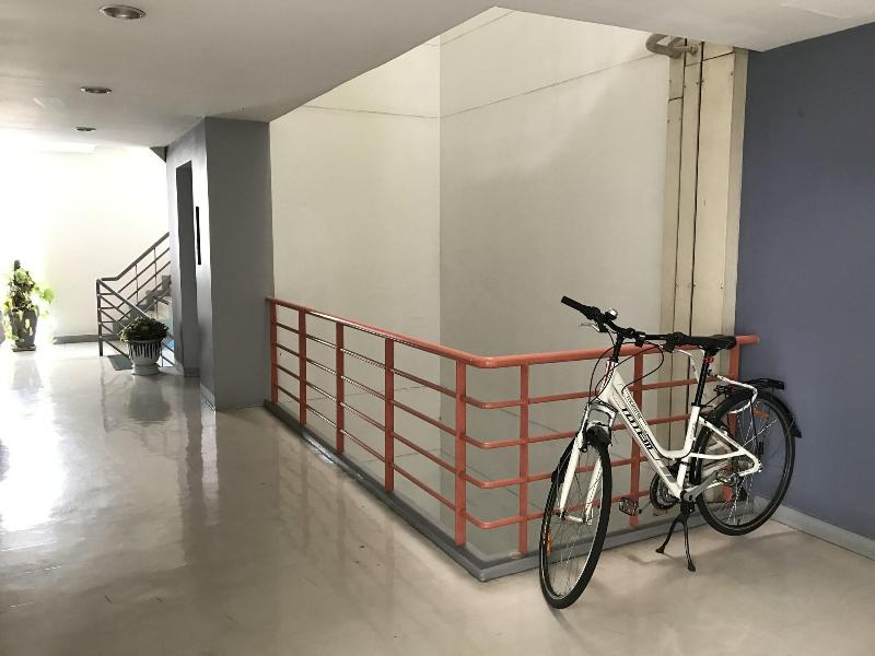 Sathorn Terrace Apartment image