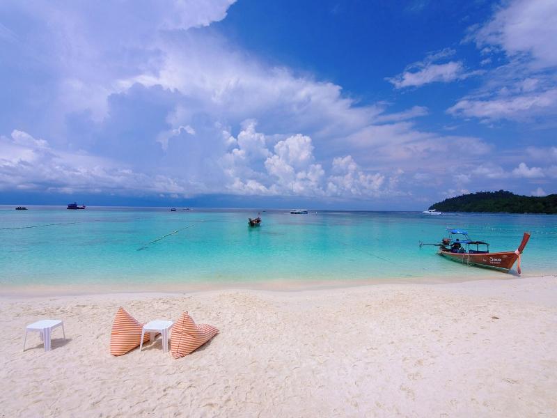 Bundhaya Resort image