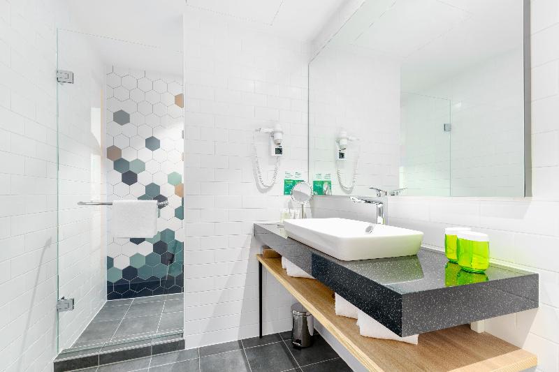 Clarion Hotel Vienna South image