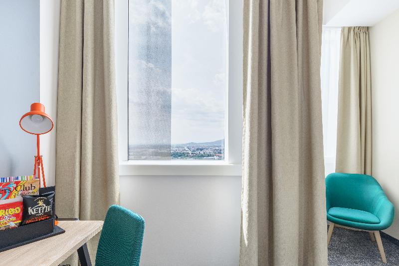 Clarion Hotel Vienna South image