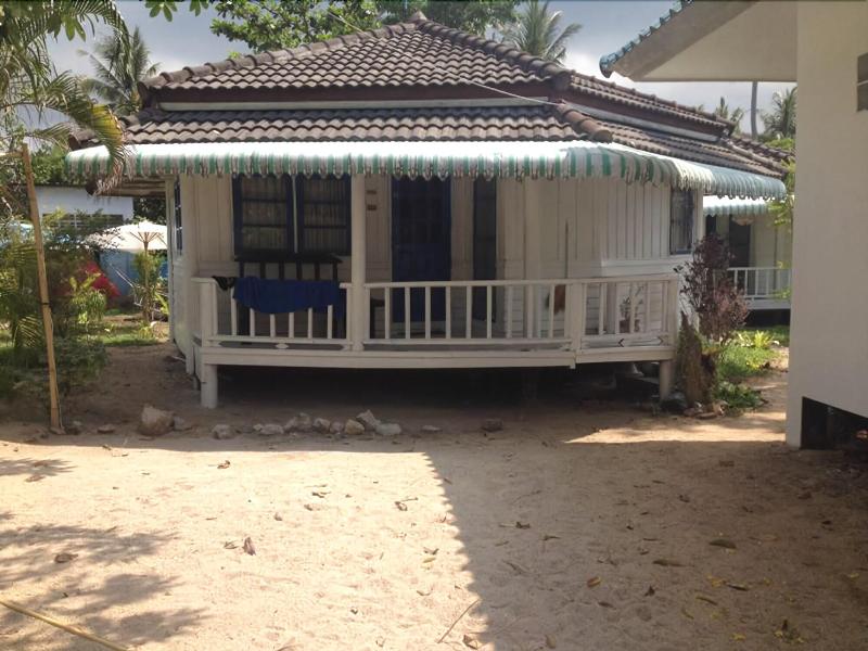Dancing Elephant Beach Club image