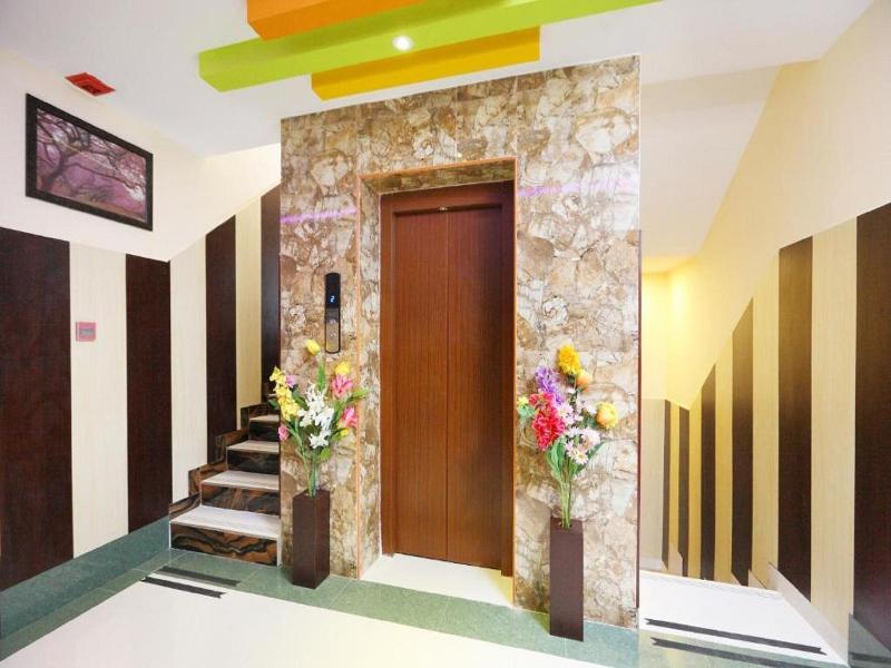 Royal Grand Hotel Tambaram image