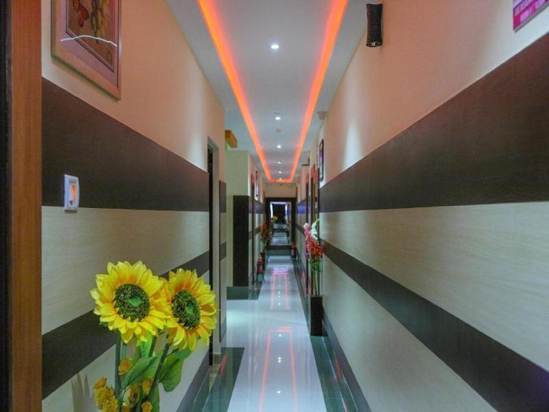 Royal Grand Hotel Tambaram image