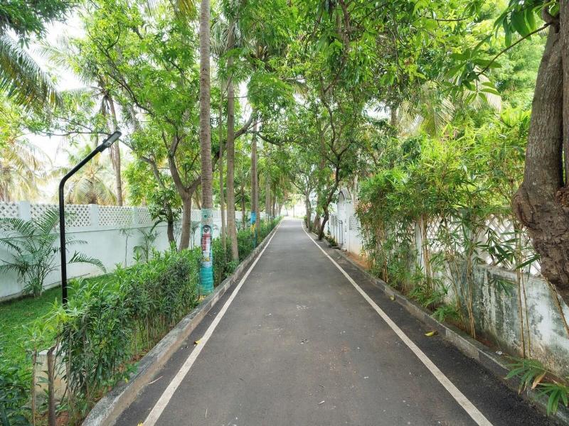 Shelter Beach Resort Ecr image