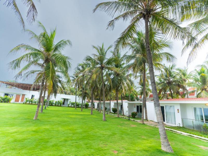 Shelter Beach Resort Ecr image