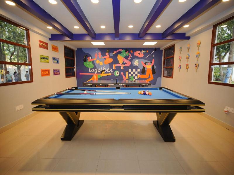 Shelter Beach Resort Ecr image