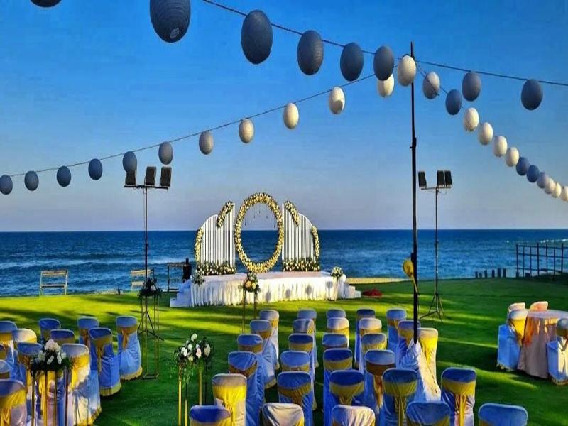 Shelter Beach Resort Ecr image