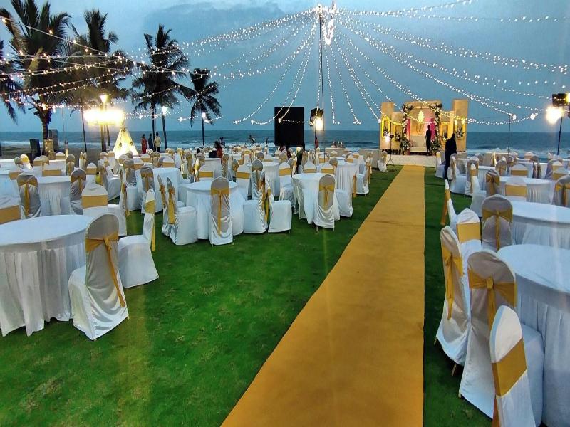 Shelter Beach Resort Ecr image