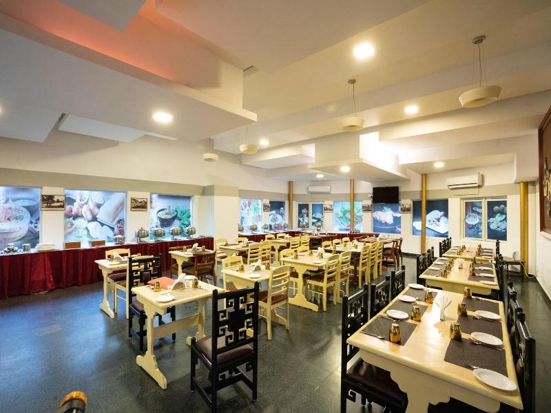 Shelter Beach Resort Ecr image