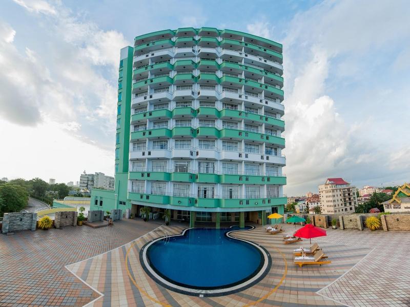 Sky Star Hotel image