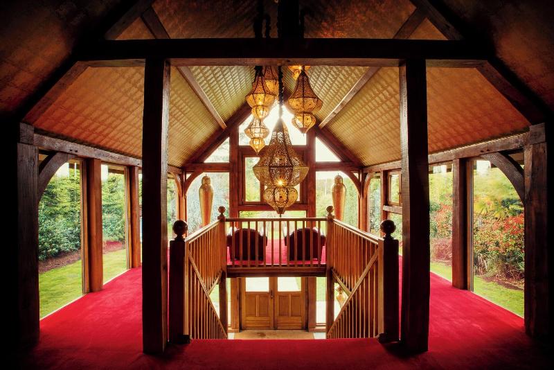 Crazy Bear Hotel Stadhampton image