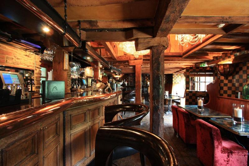 Crazy Bear Hotel Stadhampton image