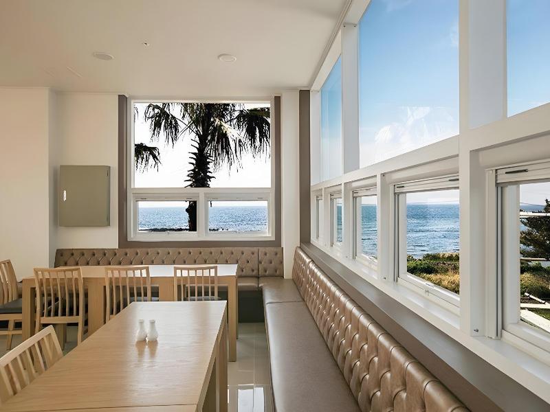 Jeju Rich Hotel — photo 23