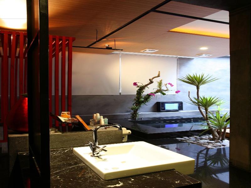 Moonlight Motel image