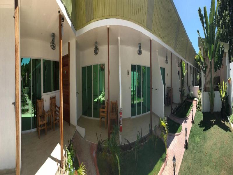 Alona Gecko Inn image