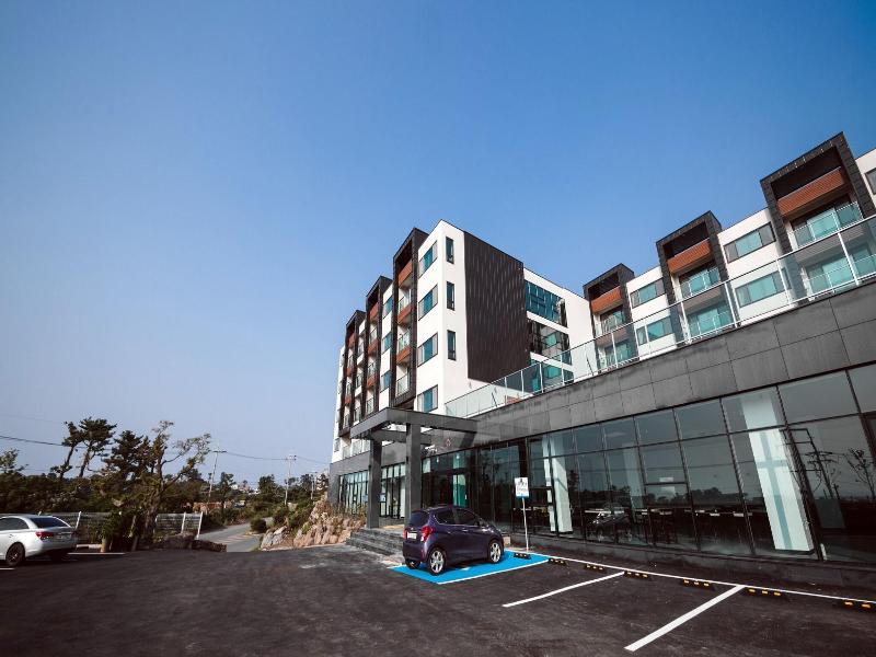 Sallys Jeju Hotel