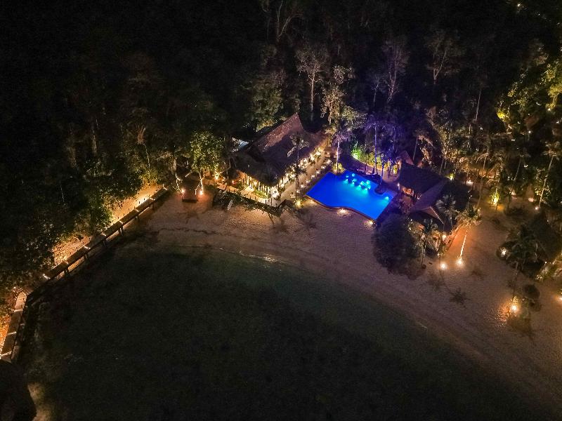 Cauayan Boutique Private Island