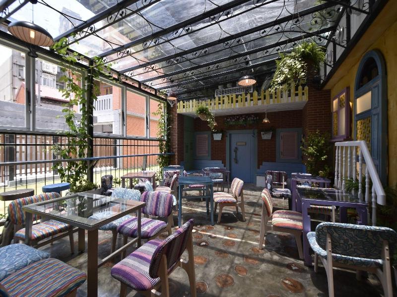Dg Hotel image