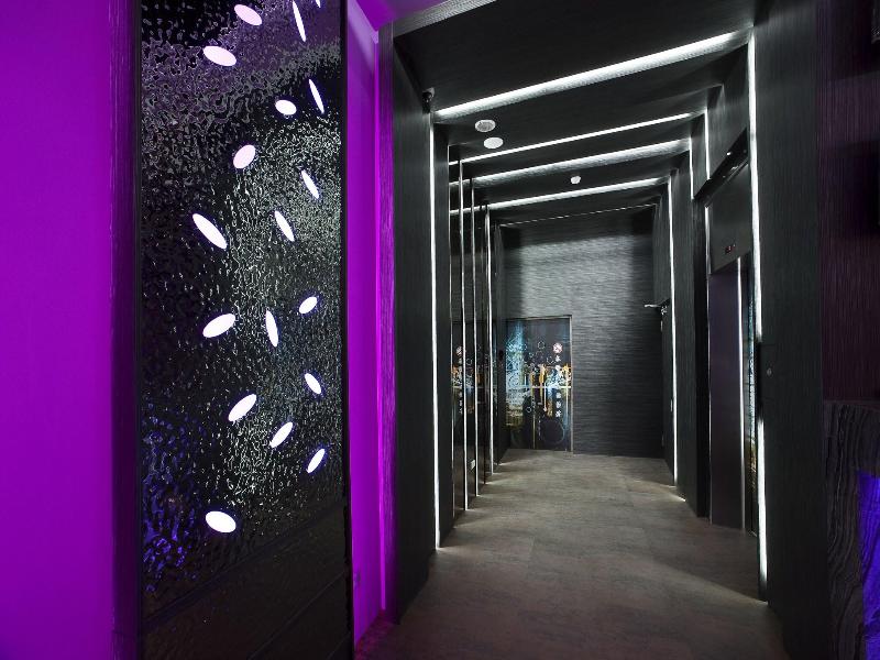 One Fukun Hotel image