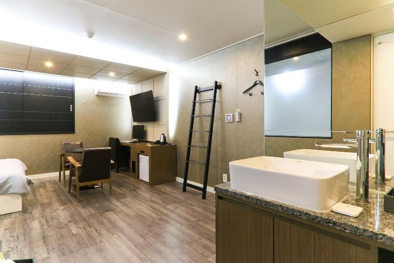 LOUIS Hotel Sasang image