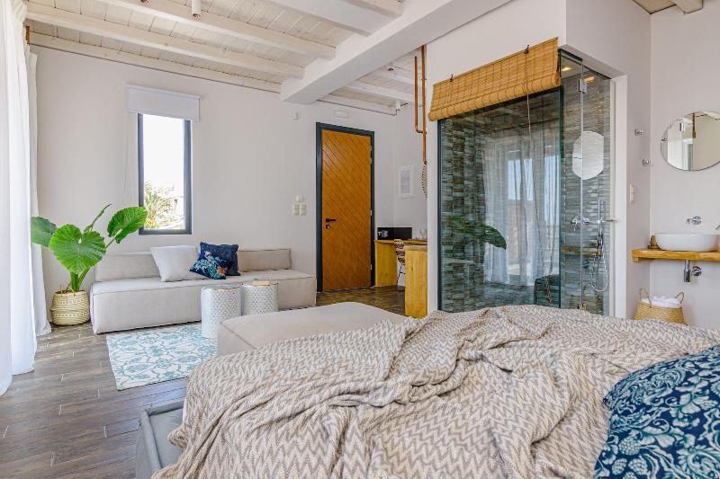 Maregold Mykonos image