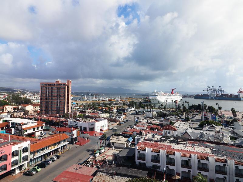 Holiday Inn Express & Suites Ensenada Centro image
