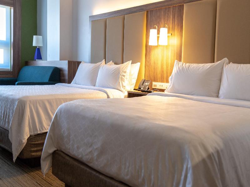 Holiday Inn Express & Suites Ensenada Centro image