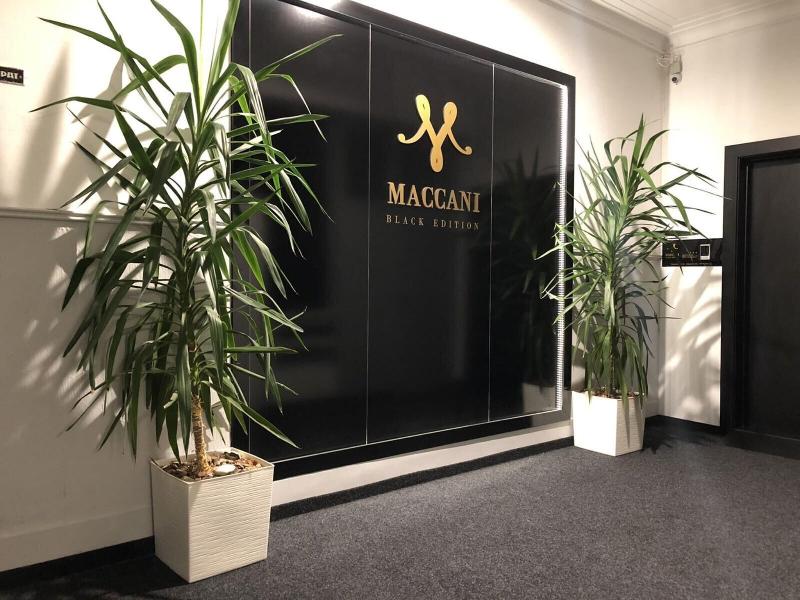 Maccani Black Luxury Suites image