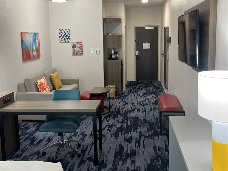 Comfort Suites Desoto Dallas South image