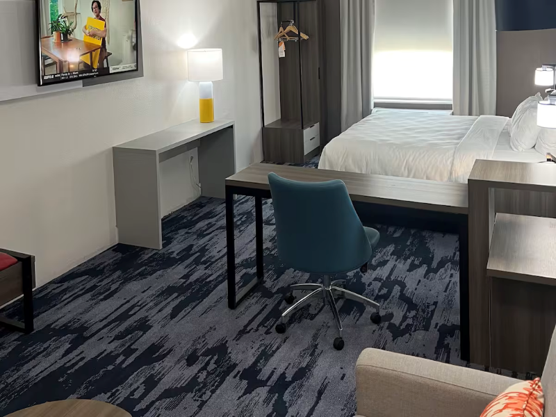 Comfort Suites Desoto Dallas South image