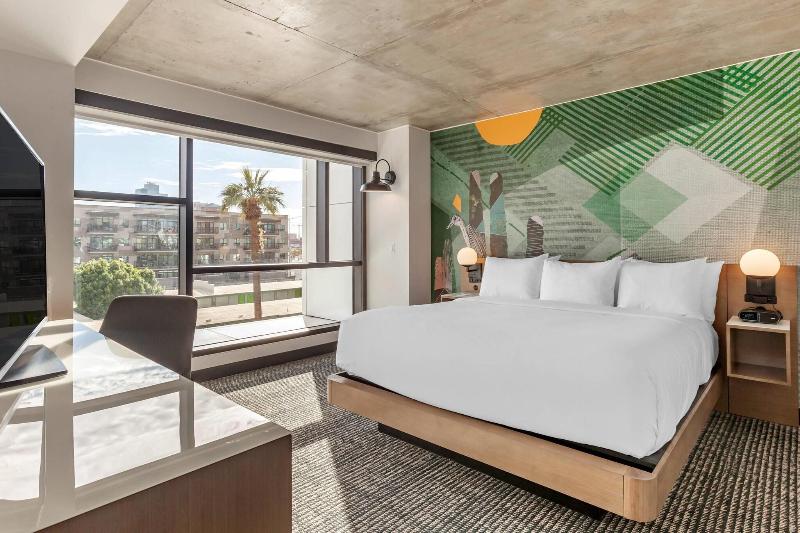 Cambria Hotel Downtown Phoenix Convention Center image