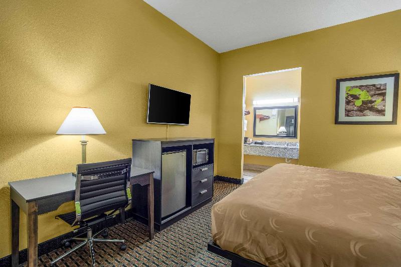 Quality Inn West Columbia - Cayce image