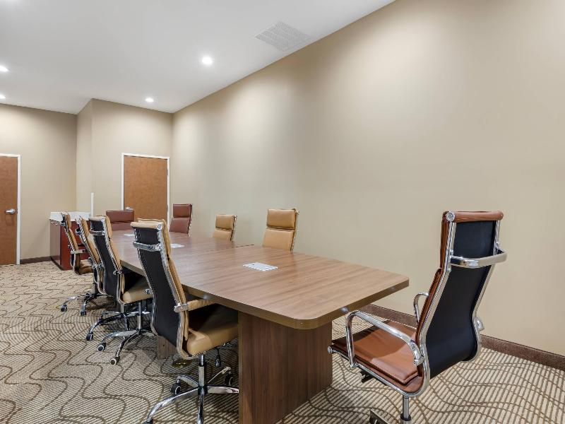 Comfort Suites Greensboro-High Point image