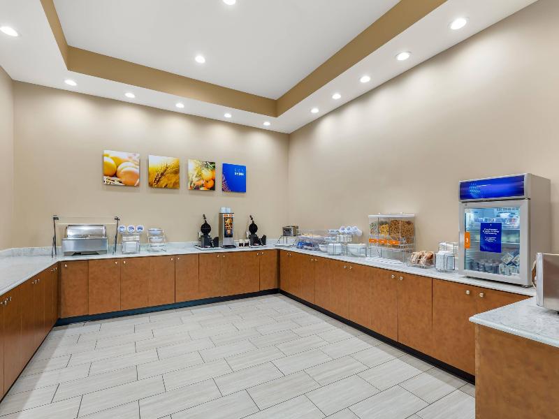 Comfort Suites Greensboro-High Point image