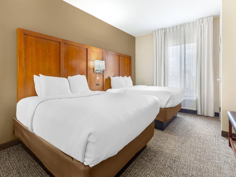 Comfort Suites Greensboro-High Point image