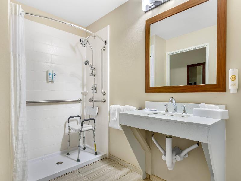 Comfort Suites Greensboro-High Point image