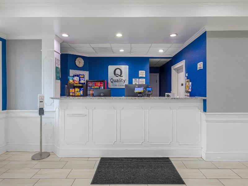 Quality Inn Suites image