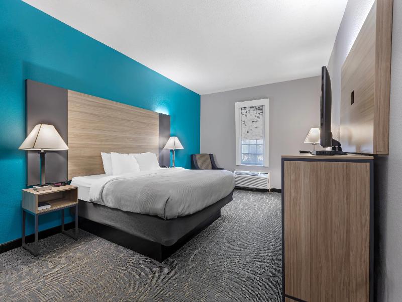 Quality Inn Suites image