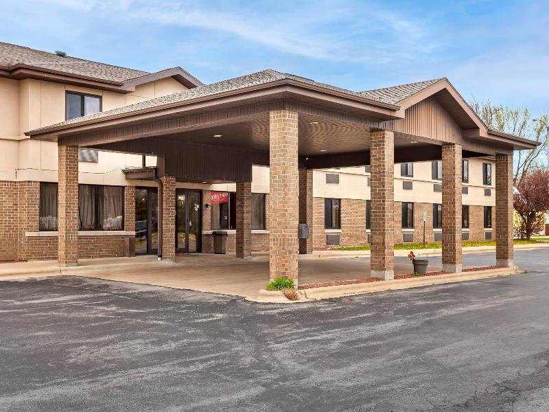 Econo Lodge Inn Suites Oconto