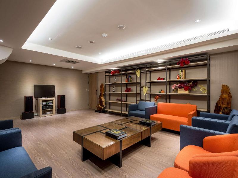 Full Kind Hotel image