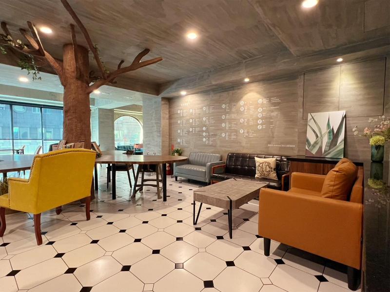 Nan Fun House Hotel image