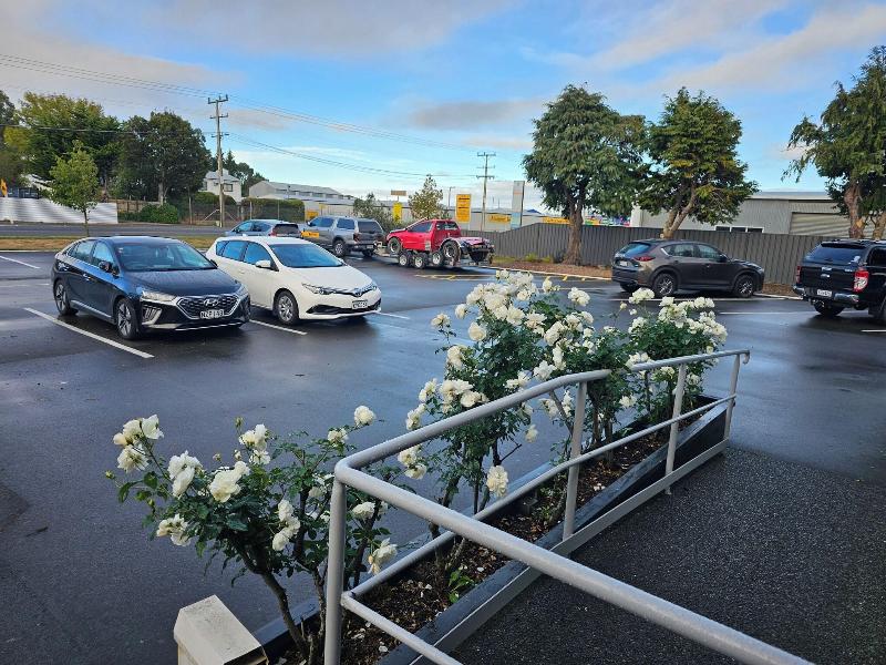 Gateway Motor Inn image