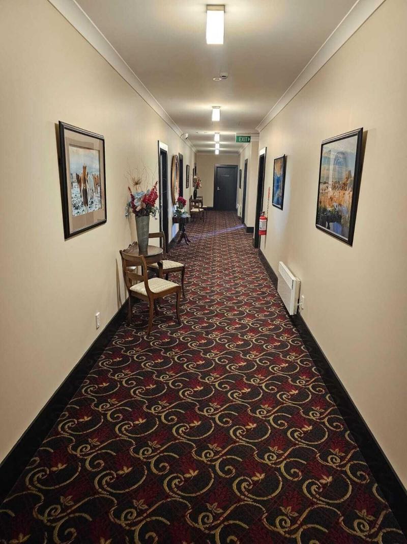 Gateway Motor Inn image