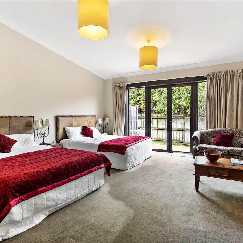 Gateway Motor Inn image