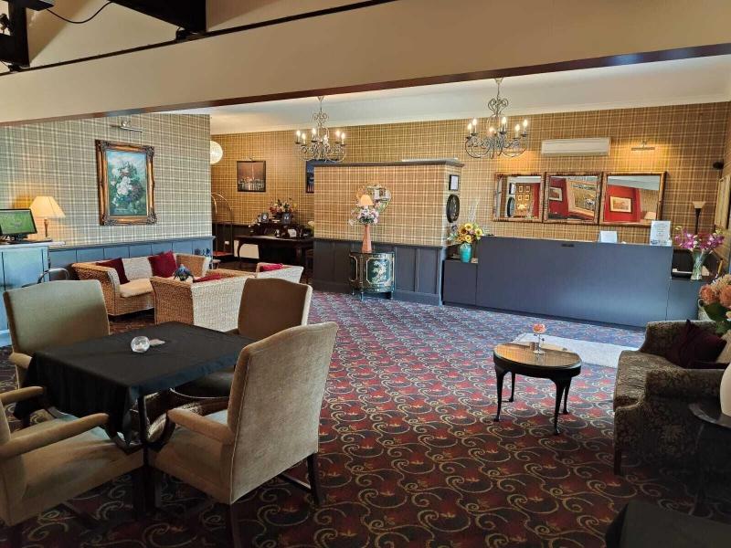 Gateway Motor Inn image