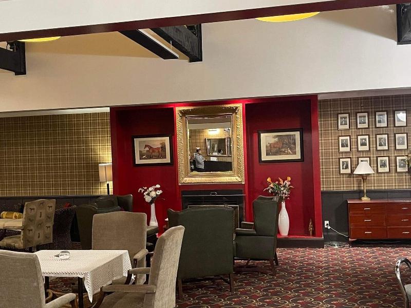 Gateway Motor Inn image